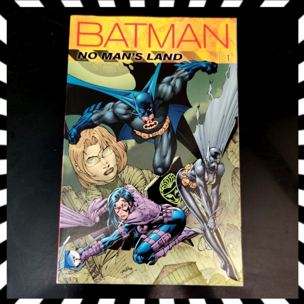 Batman: No Man's Land (Volume 1) TPB